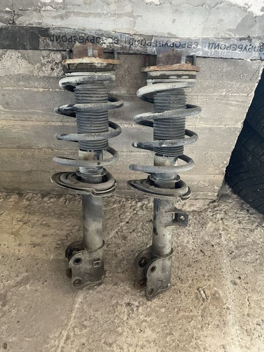 Стойки амортизаторы Hyundai Santa Fe 3