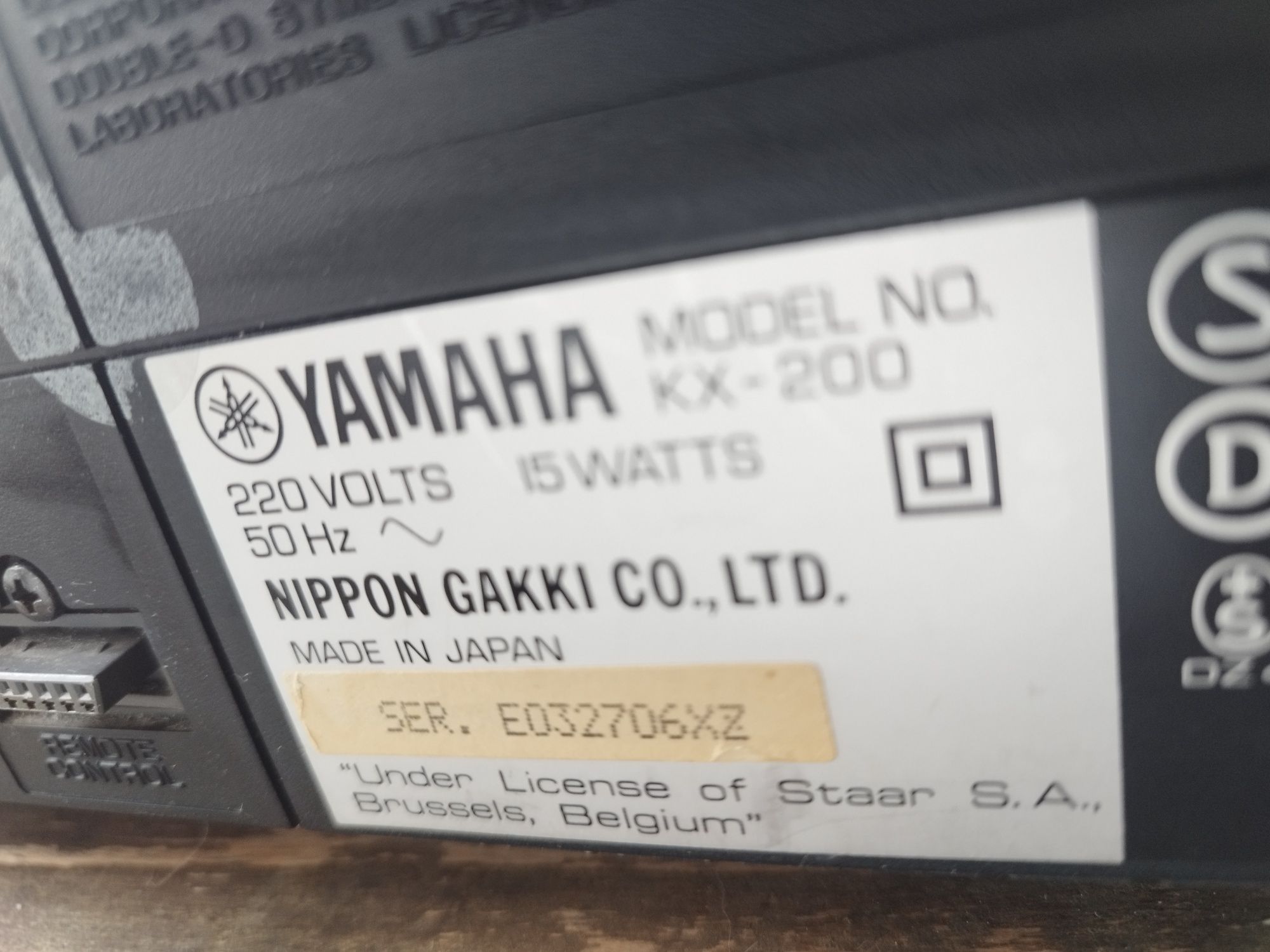 Yamaha KX-200 magnetofon kasetowy