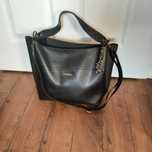 Torebka Guess_shopperka_ czarna