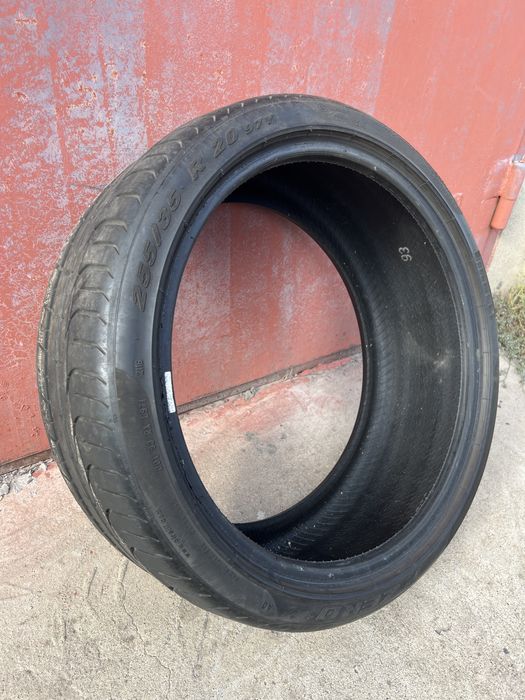 Продам одно колесо Pirelli Pzero 255 35 20