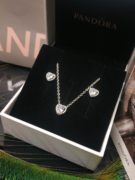 Срібний комплект pandora з серцем кольє і сережки пусети пандора