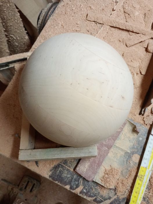 Kule z drewna toczone