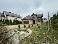 Продам розкішний особняк в Угринові