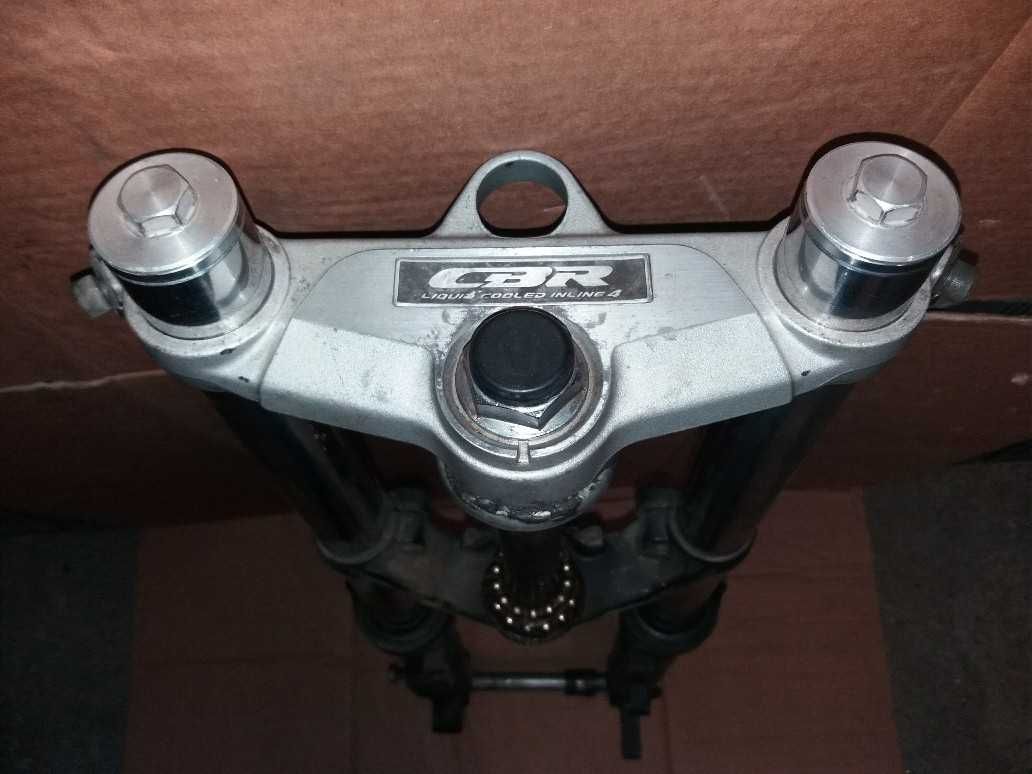 Suspensão da frente Honda CBR1000F