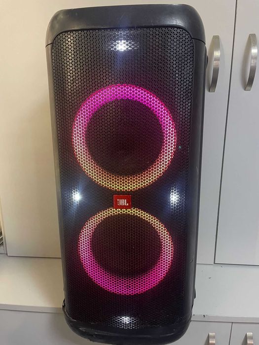 Głośnik bezprzewodowy JBL Partybox 300