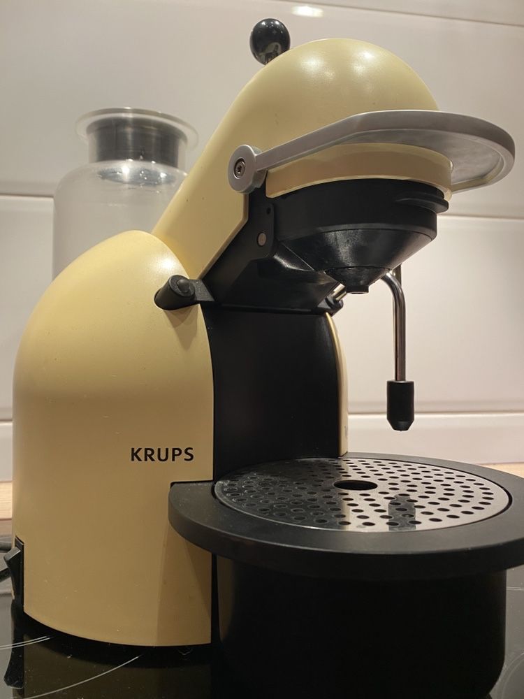 Капсульная кофемашина Krups-Nespresso