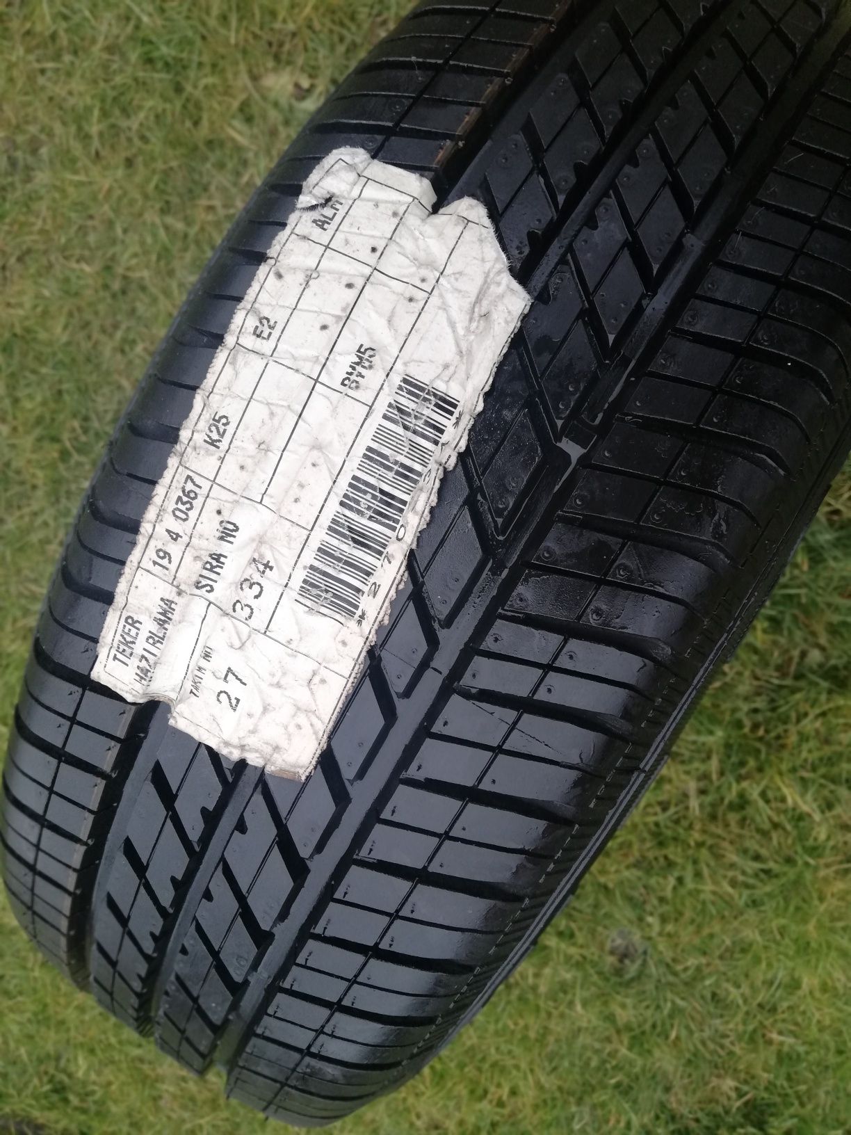 (Nr.5) Opona letnia 185/60 R15
Goodyear EAGLE TOURING