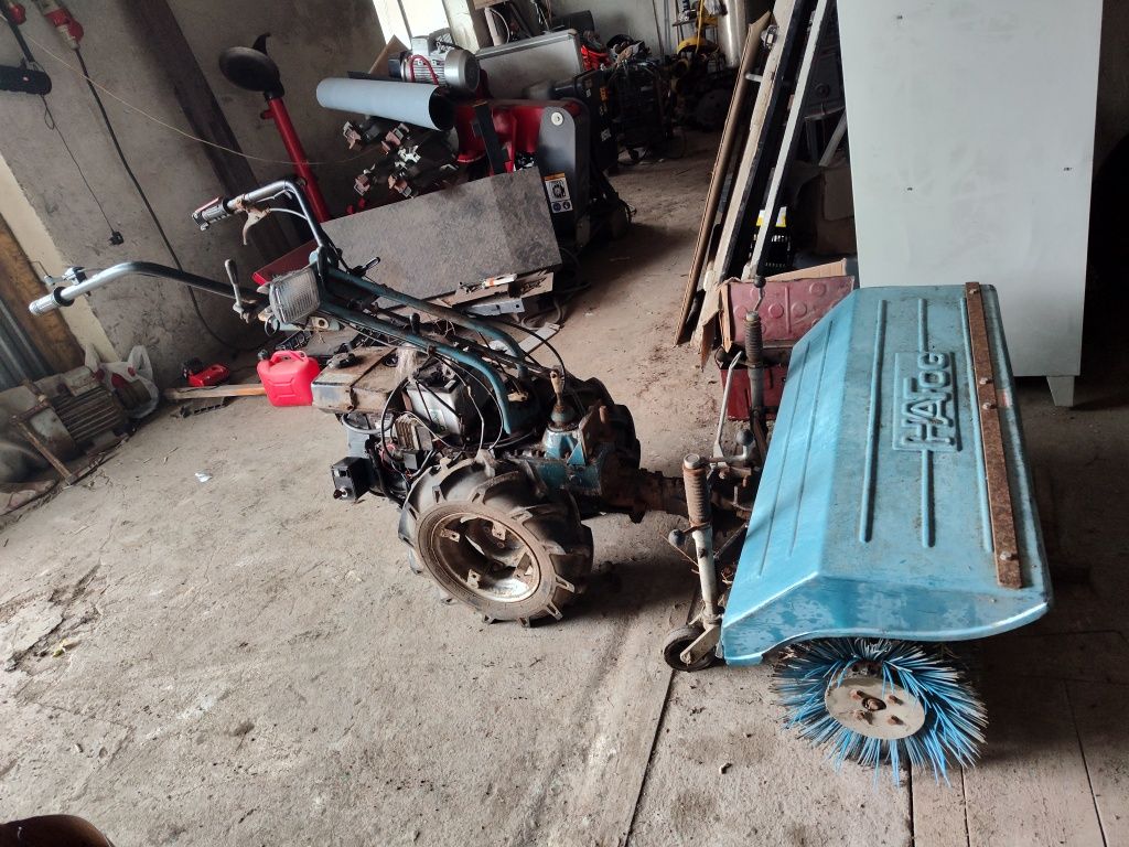 Traktorek jednoosobowy dzik Nibbi G.719 intermotor  im 359 szczotka