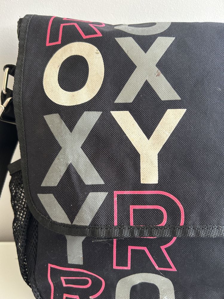 Duża czarna torebka torba listonoszka ROXY na pasku vintage