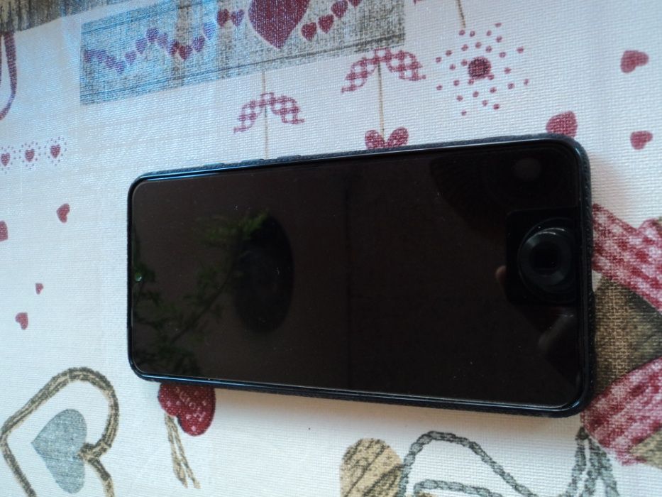 Umidigi A5 Pro 4GB RAM 32ROM + cartao de memoria 64