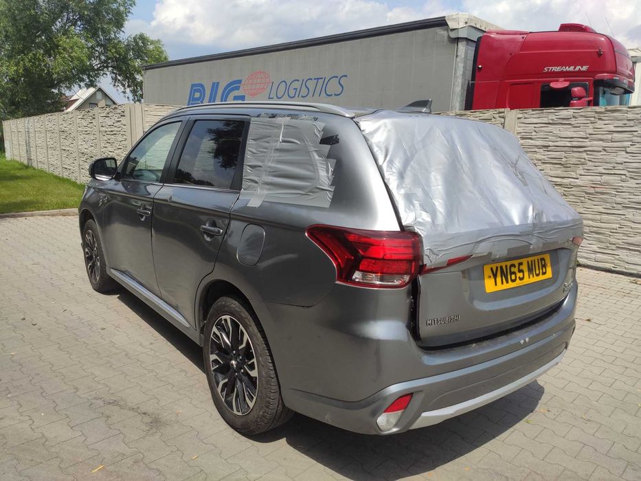 Mitsubishi Outlander Hybrid 2015 LIFT Przód Outlander Anglik Sławsk