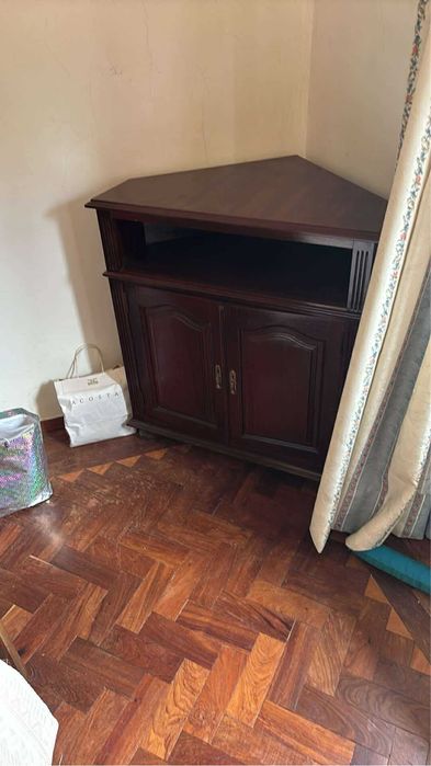 Movel TV de canto classica