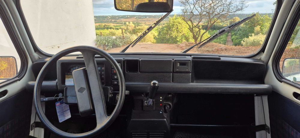 RENAULT 4L GTL vintage