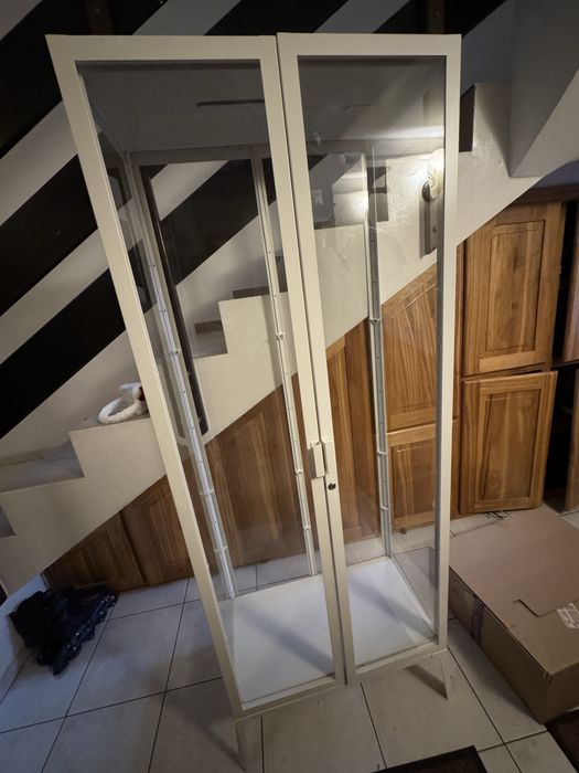 Witryna szklana Ikea biala