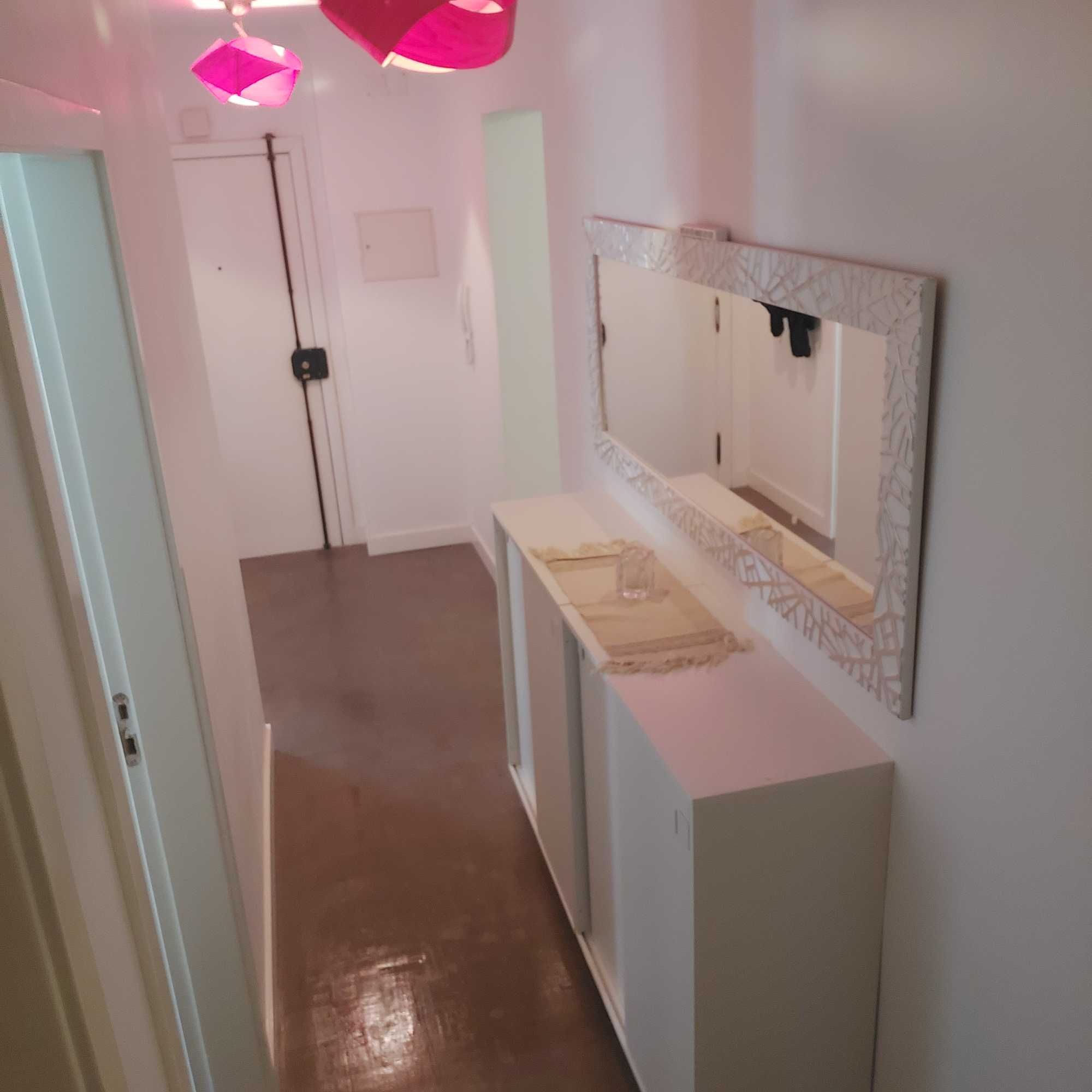 Quarto Monte da Caparica para Estudante (F)
