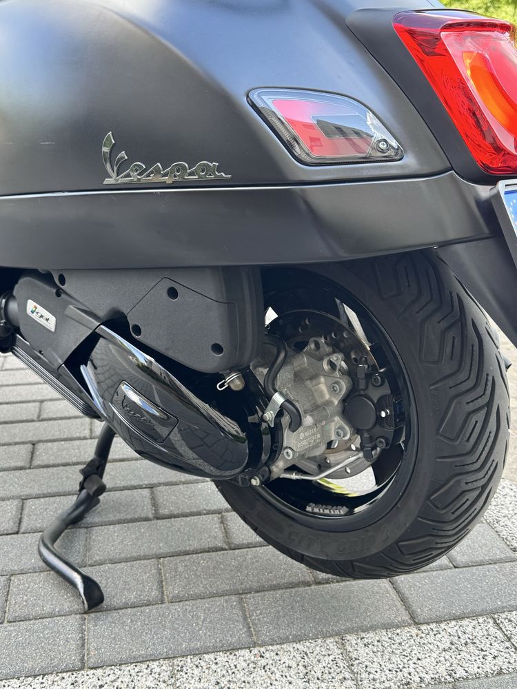 Jedyna w swoim rodzaju Vespa 125 Notte custom tuned by Malossi