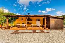 Quinta Velha - “Tenha uma propriedade de luxo perto mas longe dos prin