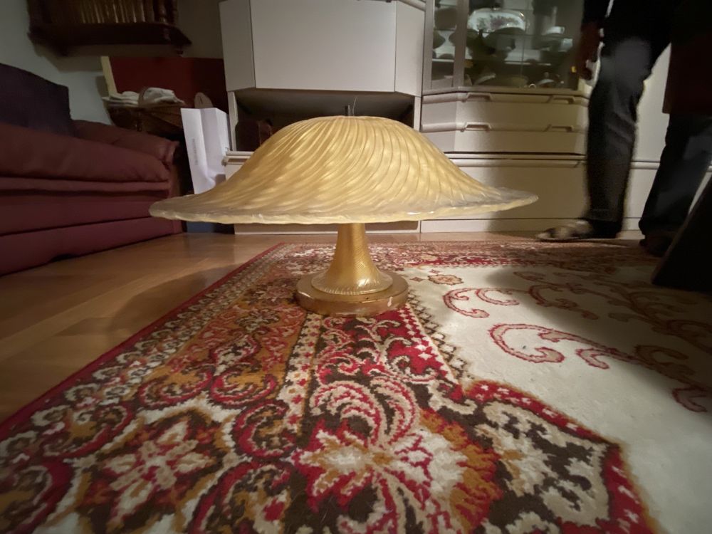 Lampa sufitowa typu AMPLA