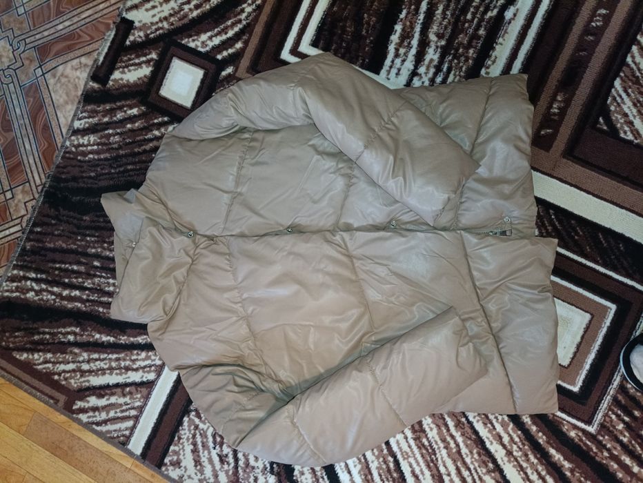 Куртка , курточка, пуховик