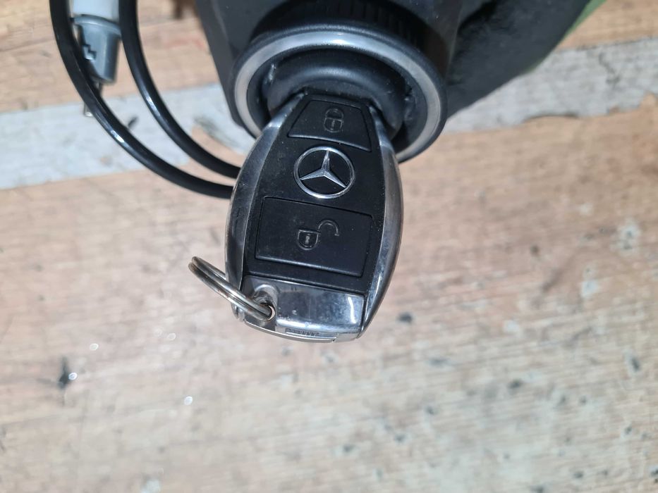 Mercedes C Klasa W204 lift stacyjka kluczyk linka