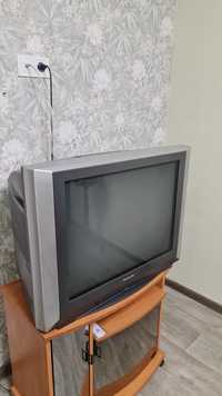 Телевизор PANASONIC.