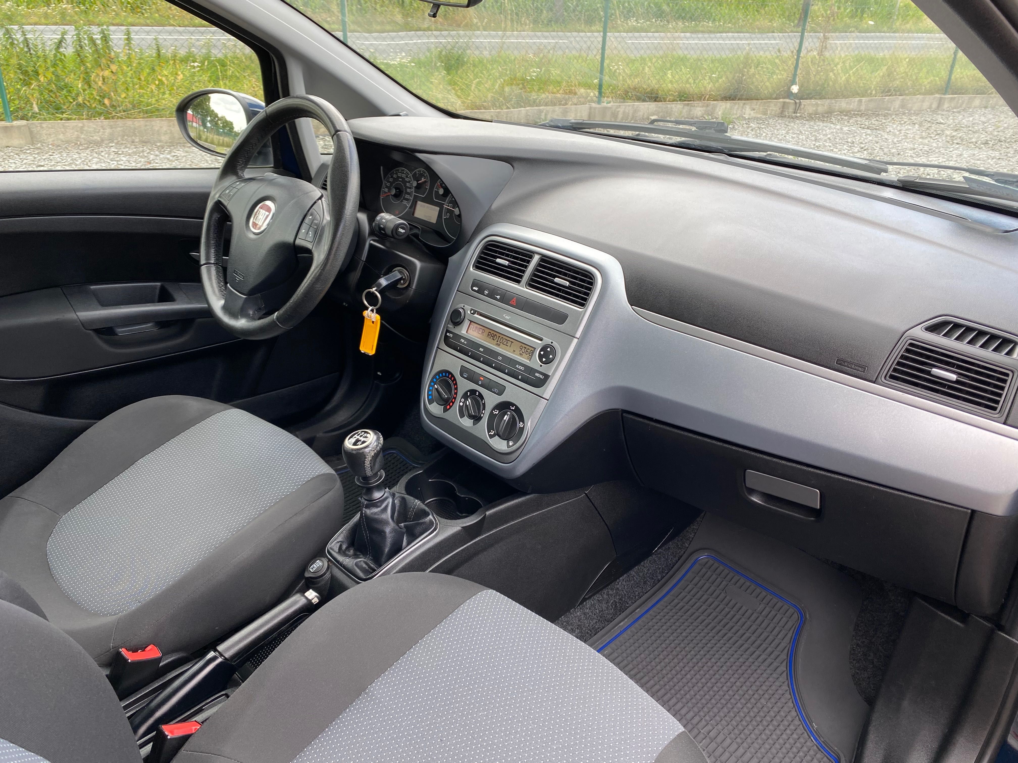 Fiat Grande Punto 1.4 klima parktronic niski przebieg zadbany