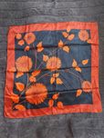 Хустка шовкова Vera orange vintage

Стан класний 

65×65см 

Стан клас