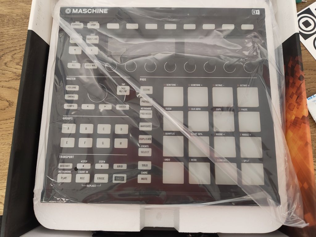 Native Instruments Maschine MK2 - Bom Estado
