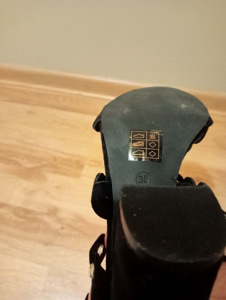 Sandały na obcasie, buty na słupku, czarne, srebrne, Bestelle, r. 36