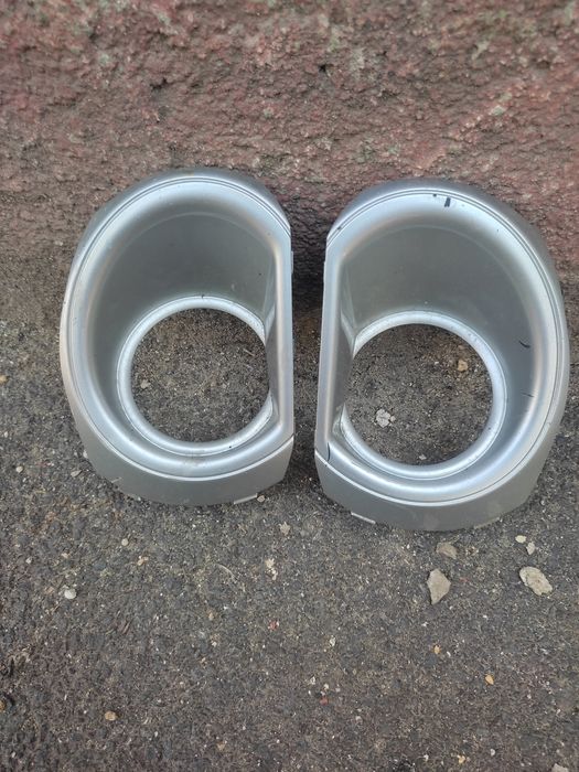 Комплект рамок для противотуманных фар субару