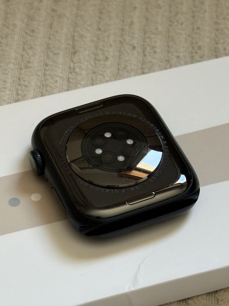 Apple Watch Series 9 45mm GPS em preto