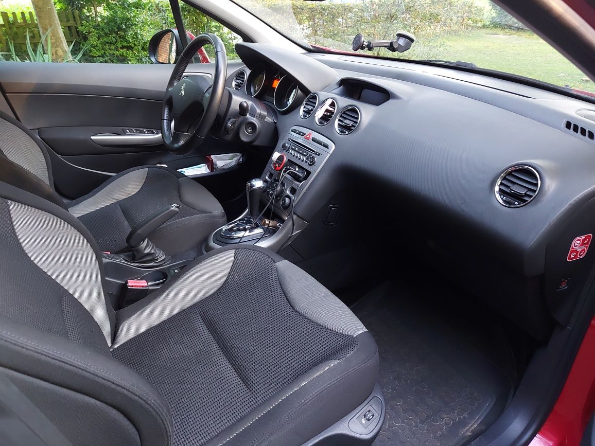 Продаю пежо Peugeot 308 автомобіль машигну Львів