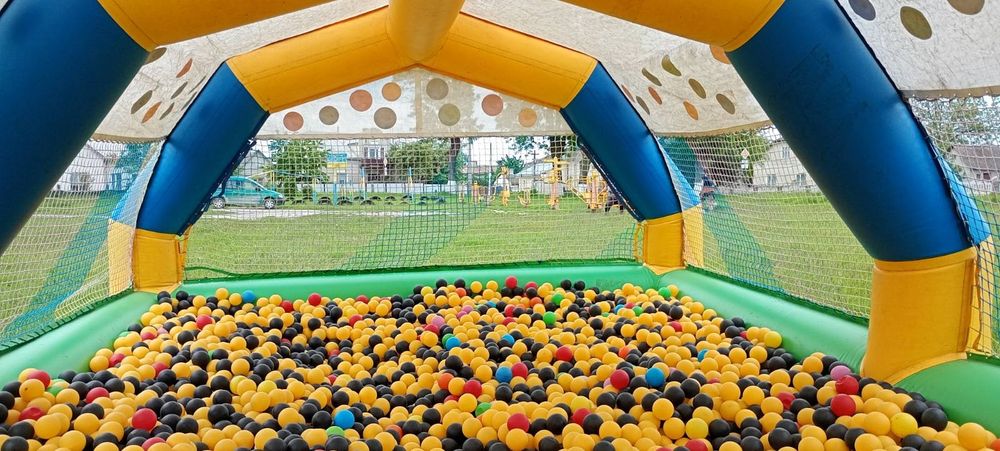 Надувні гірки, басейни, СРОЧНО!!!