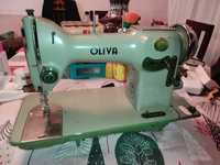 Máquina de costura oliva