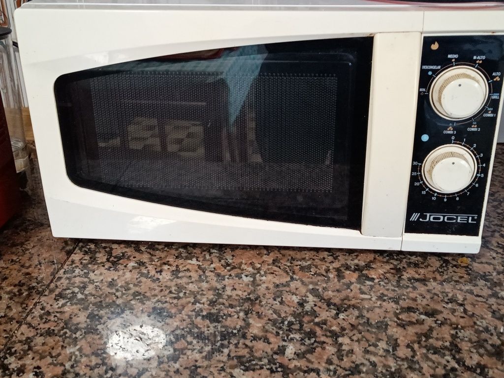 Micro ondas com grill