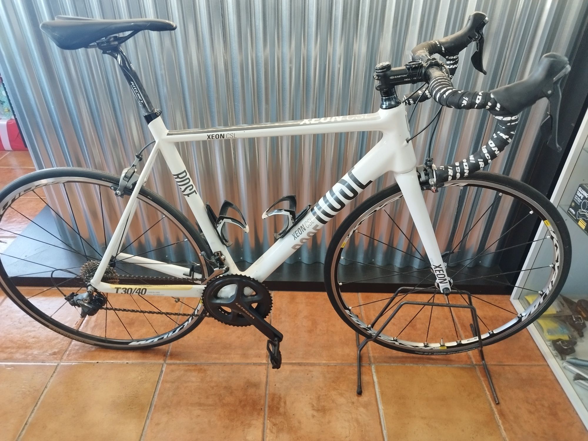 Bicicleta estrada Rose Xeon CSL 3000 Carbono