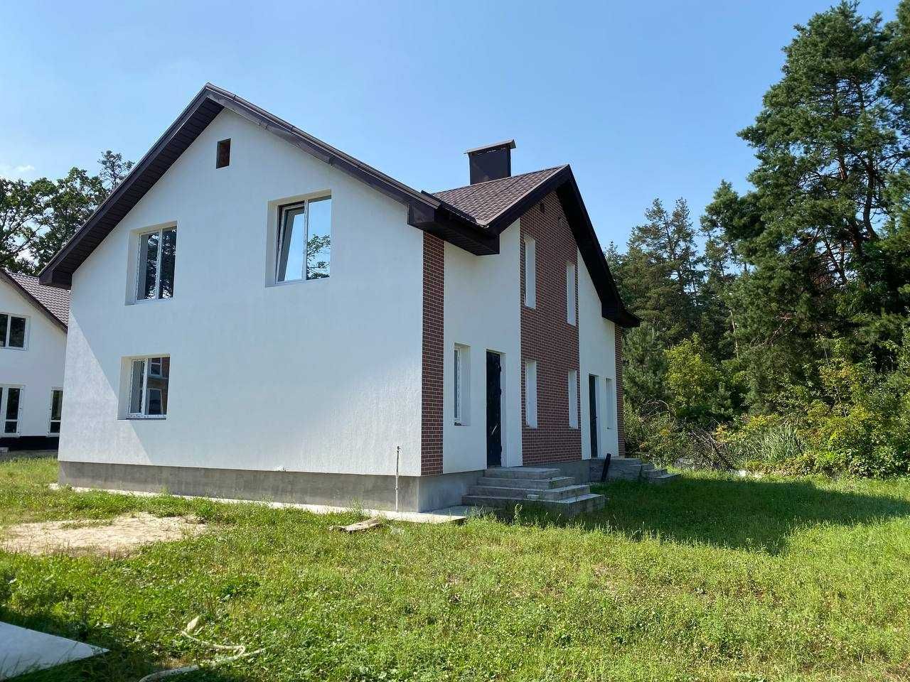 Цегляний дуплекс  110 м.кв. біля соснового лісу