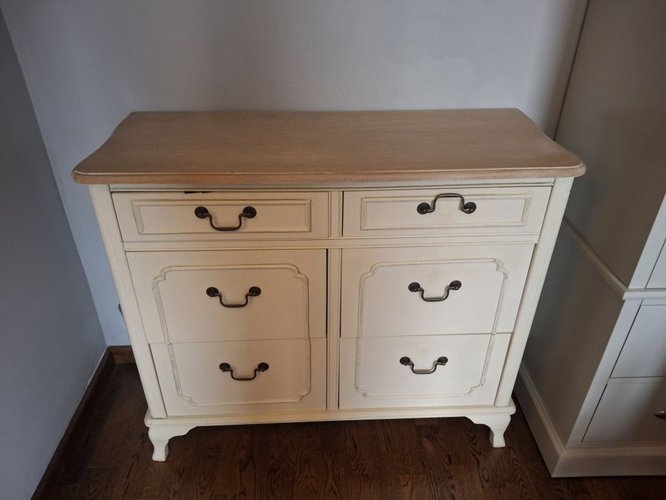 Sprzedam szafkę stylową - komodę