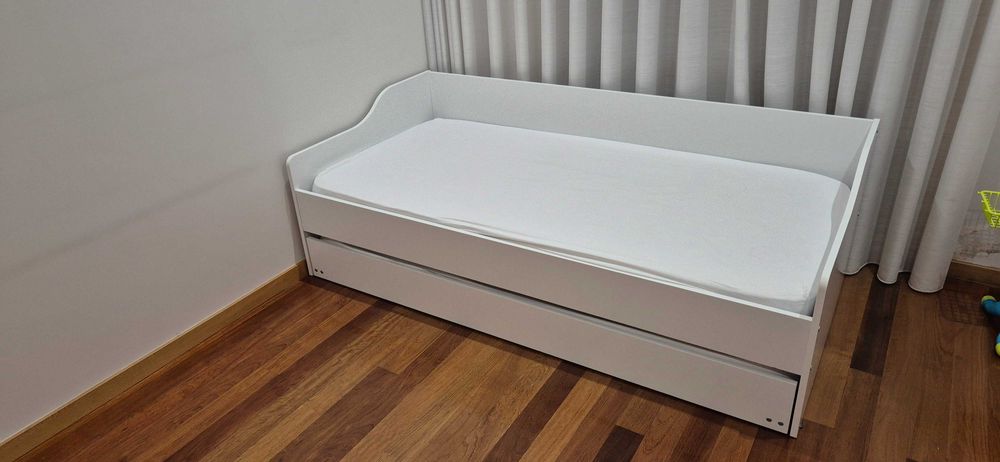 Cama dupla 90x190 com 2 colchões