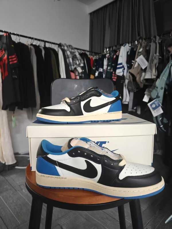 TravisScott\Jordan1*Retro*DamskieNikeAIrniebieski UnisexTrampki.39