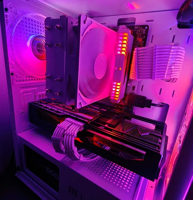 Ryzen 5 3600, RX Vega 56 8GB, 16GB RAM, SSD - komputer do gier z RGB