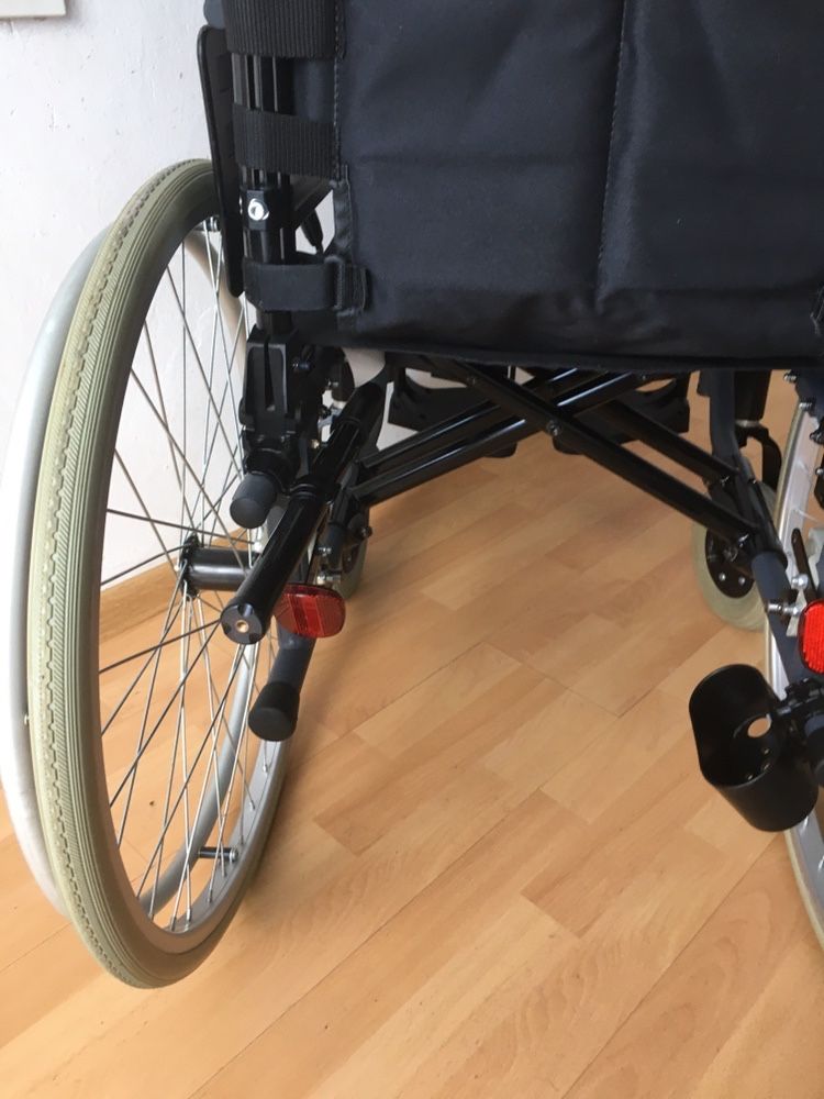Wózek inwalidzki Action konstrukcja aluminiowa