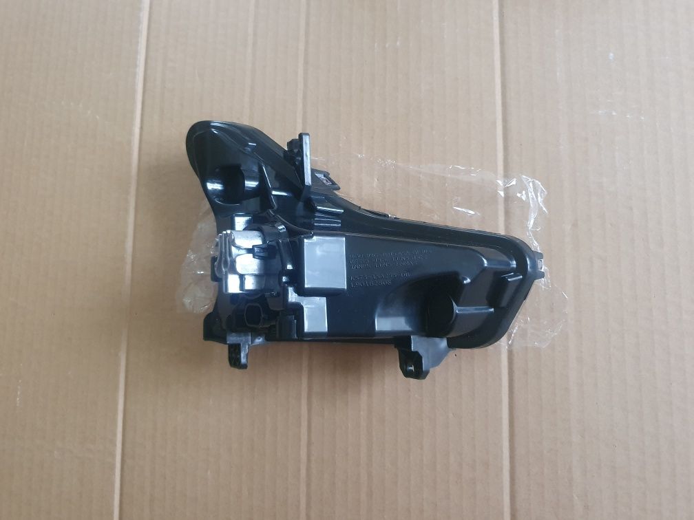 ПТФ LED противотуманные фары противотуманки заглушка накла Ford Fusion