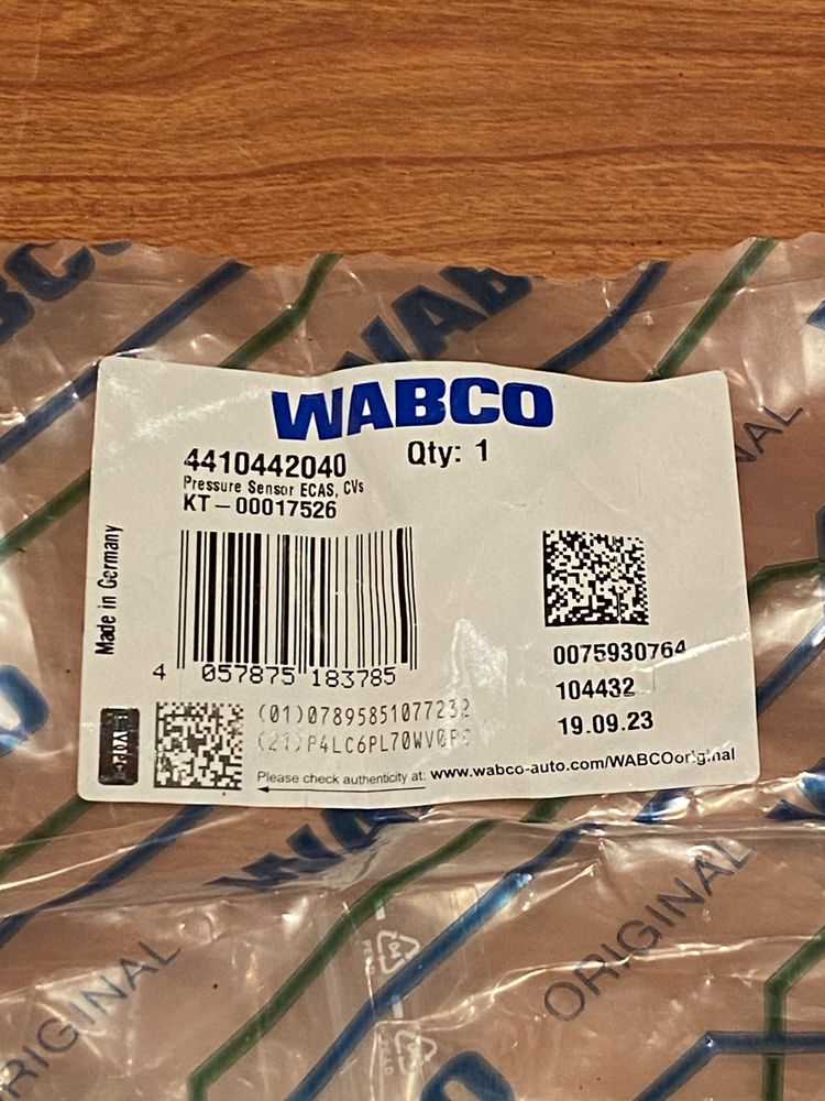 Датчик давления Wabco 4410442040