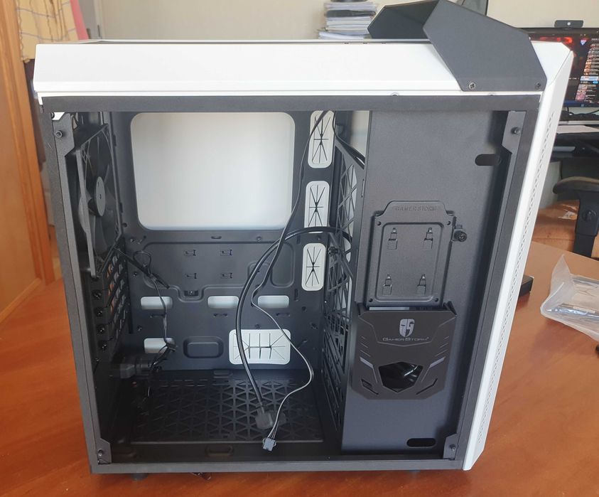 Obudowa komputerowa DEEPCOOL Baronkase LIQUID ATX/mATX