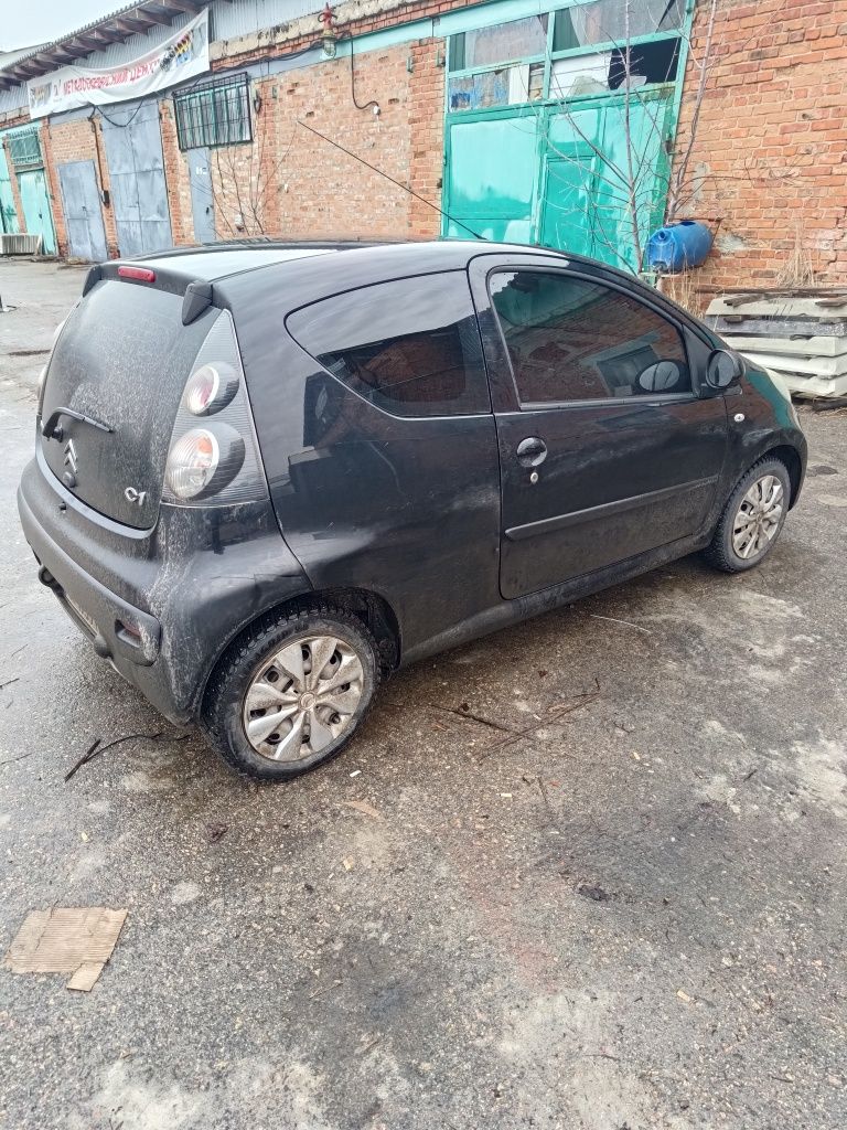 Продам Citroen C1