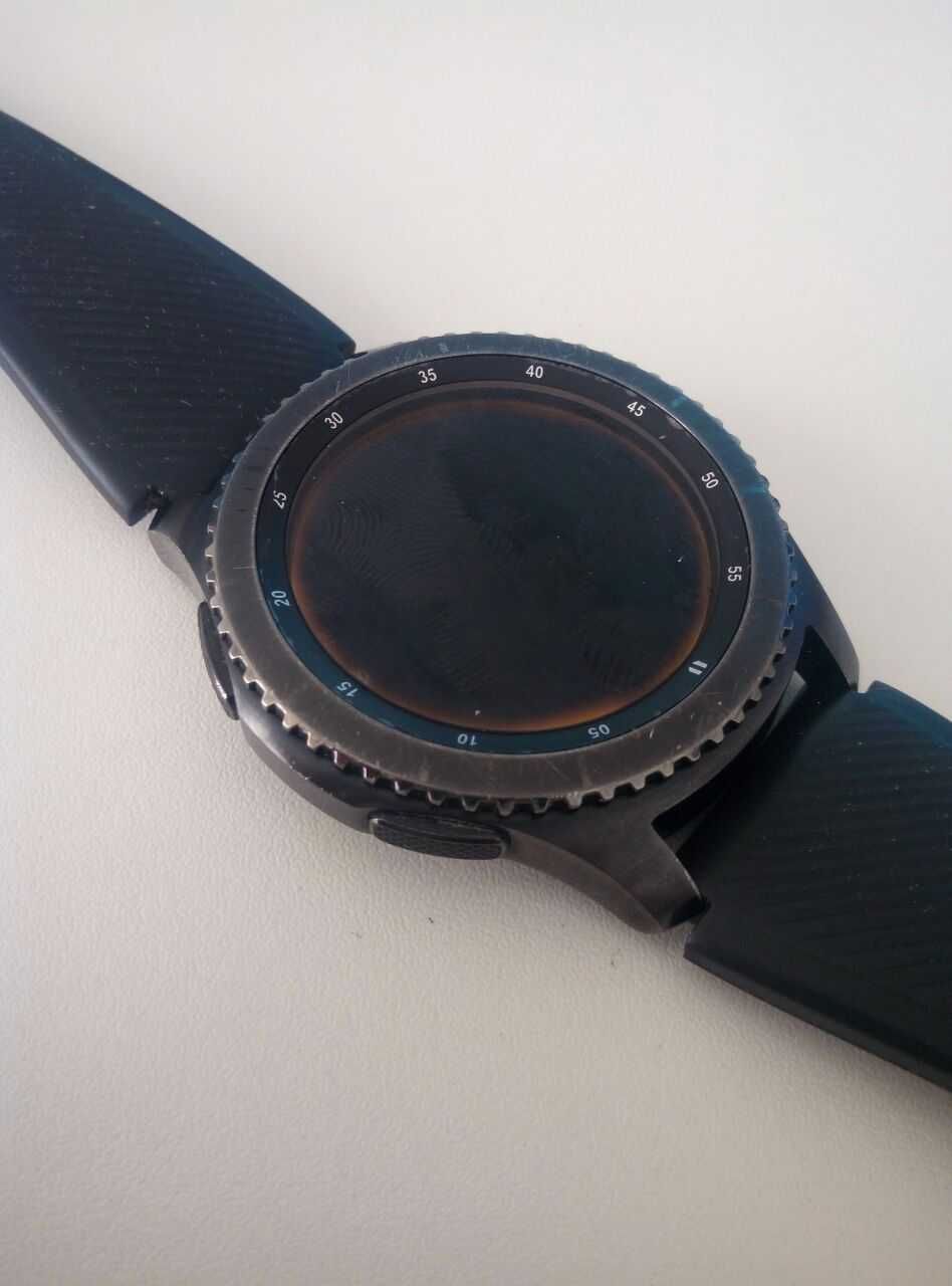 Смарт-часы Samsung Gear S3 Frontier