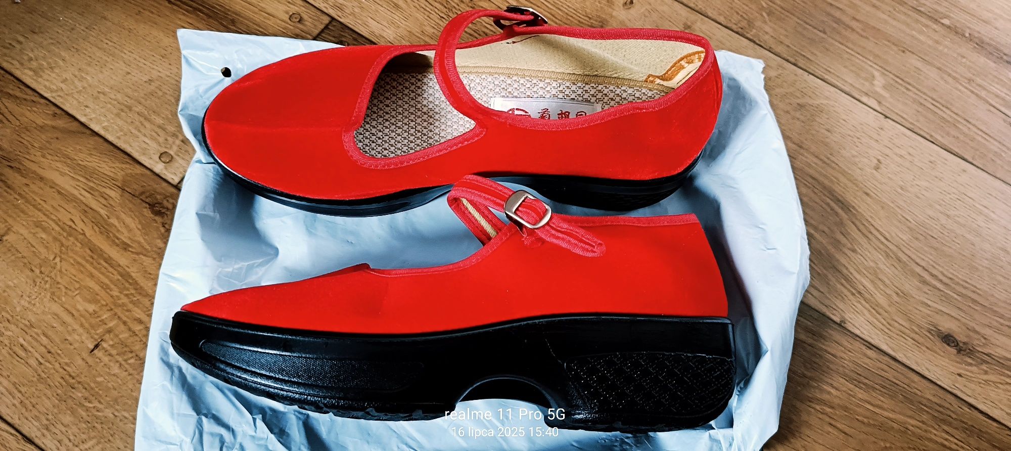 Okazja !  Nowe wygodne  buty damskie.