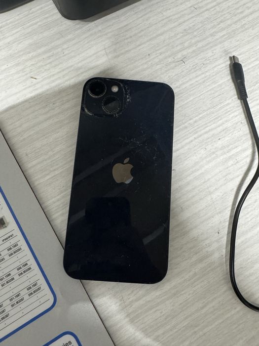 Iphone 14 PLUS FUNCIONAL , Com ecra traseiro partido