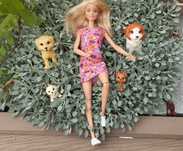 Lalka Barbie i pieski